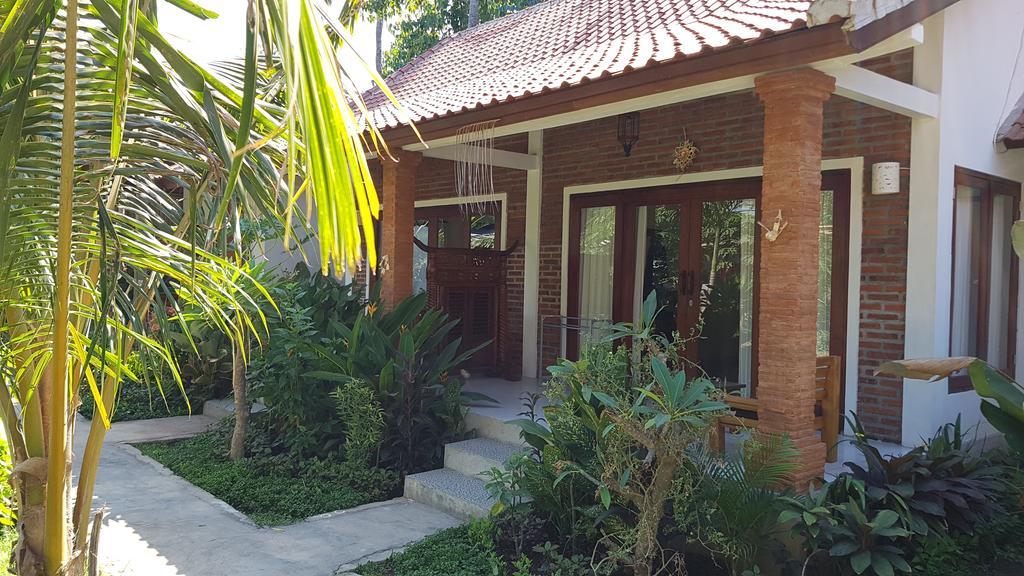 Enak Bungalow アメッド エクステリア 写真